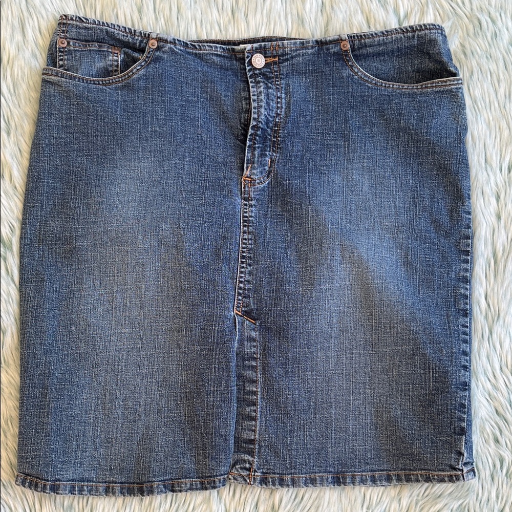 Old Navy Stretch Blue Jean, Mid Length Skirt, Size 14